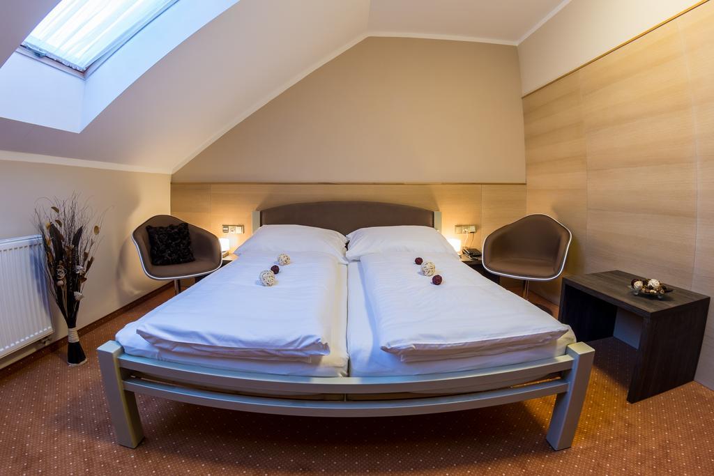 Hotel Luznice Planá nad Lužnicí Δωμάτιο φωτογραφία